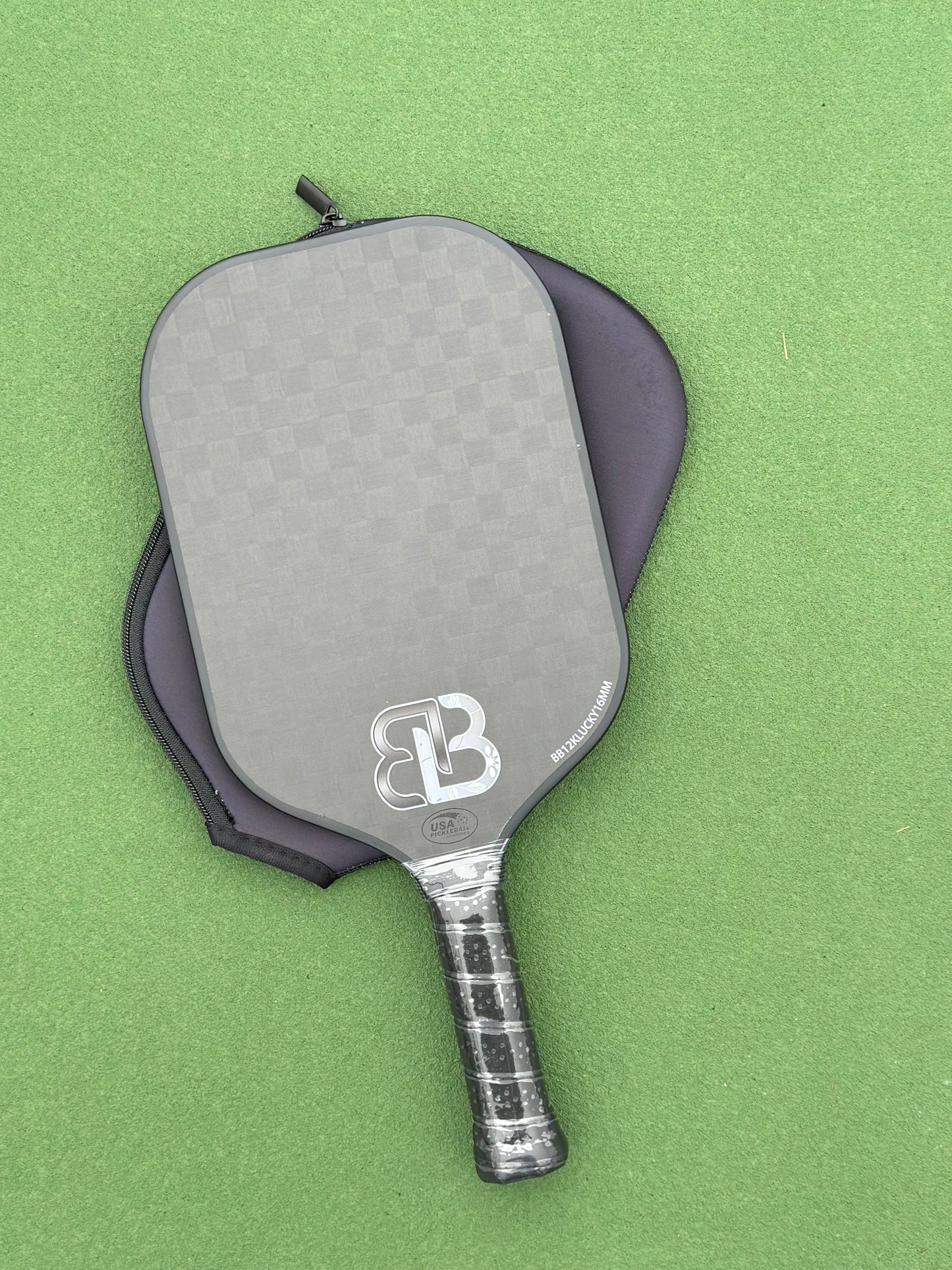 Lucky Paddle White